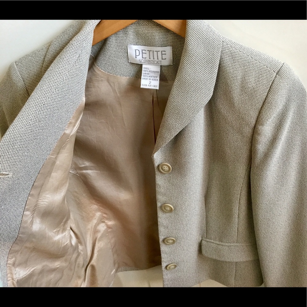 Jacket - Picture 3 of 6